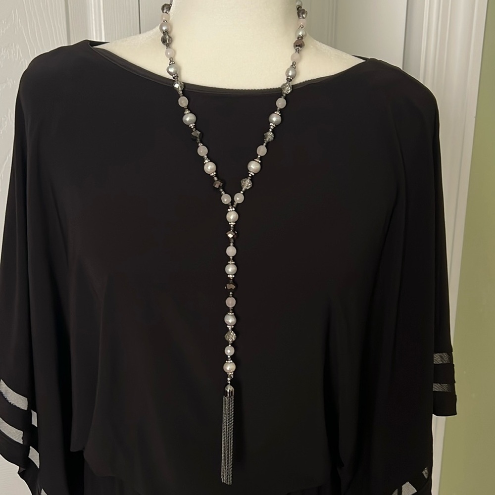 WHBM Beaded necklace- NWOT - Picture 2 of 9